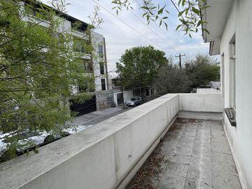 CASA EN VENTA EN MITRAS CENTRO - MONTERREY, NL.