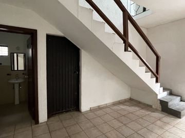 CASA EN VENTA EN MITRAS CENTRO - MONTERREY, NL.