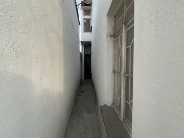 CASA EN VENTA EN MITRAS CENTRO - MONTERREY, NL.