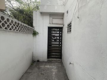 CASA EN VENTA EN MITRAS CENTRO - MONTERREY, NL.