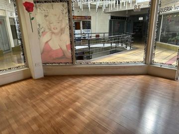 Vendo local comercial galeria San Antonio Viña del Mar