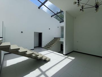 Venta De Casa Campestre En El Retiro Sector La Fe