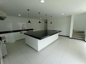 Venta De Casa Campestre En El Retiro Sector La Fe