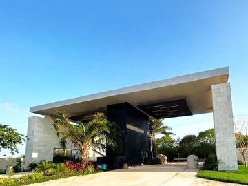 CASA EN VENTA DE UNA PLANTA EN PRIVADA CON AMENIDADES  CONKAL, MÉRIDA