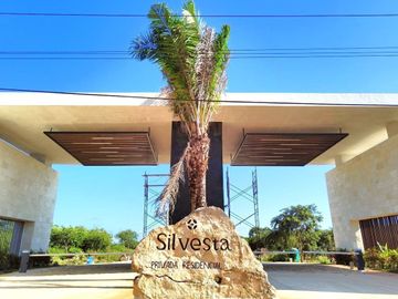 CASA EN VENTA DE UNA PLANTA EN PRIVADA CON AMENIDADES  CONKAL, MÉRIDA