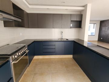 Casa en Venta en Cañadas, Tres Marías Fraccionamiento Privado