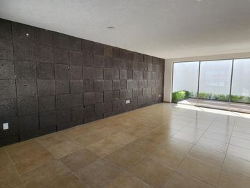 Casa en Venta en Cañadas, Tres Marías Fraccionamiento Privado