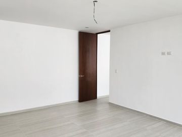 Casa de 659 m2 de construcción en Privada con Amenidades en Mérida