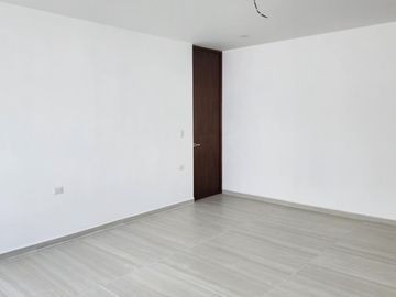 Casa de 659 m2 de construcción en Privada con Amenidades en Mérida