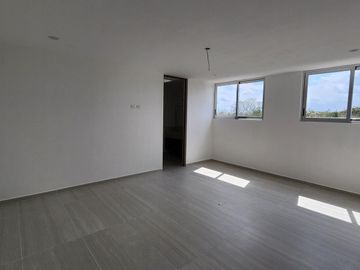 Casa de 659 m2 de construcción en Privada con Amenidades en Mérida