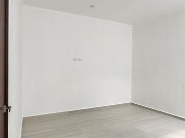 Casa de 659 m2 de construcción en Privada con Amenidades en Mérida