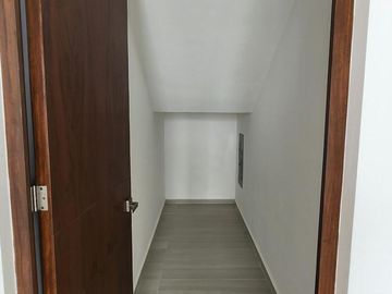 Casa de 659 m2 de construcción en Privada con Amenidades en Mérida