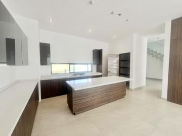Casa en VENTA en Pedregal de la Montaña, privada con vistas a las montañas a la altura de El URO