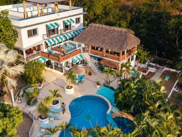 Casa en venta con vista al mar Zicatela