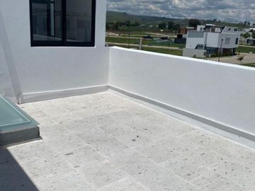 Casa en  venta en Lomas de Angelopolis con 3 recamaras