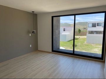 Casa en  venta en Lomas de Angelopolis con 3 recamaras