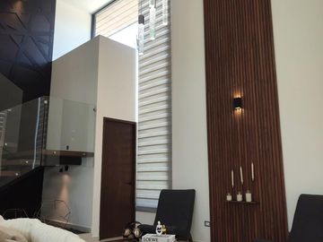 Casa en  venta con amplio terreno en Parque Michoacan, Lomas de Angelopolis Puebla,
