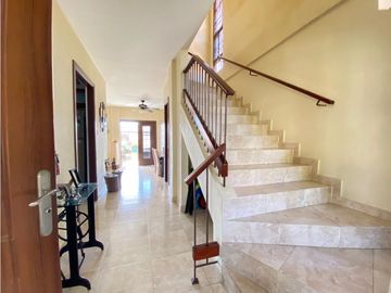 Casa en venta en Las Cumbres Mirador del Lago