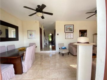 Casa en venta en Las Cumbres Mirador del Lago