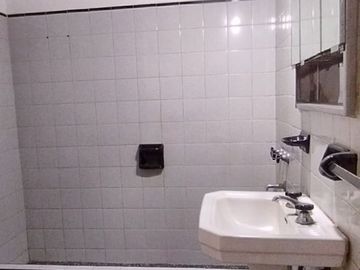 VENTA CASA 3 AMB C/COCH. Y TERRAZA APTA CREDITO