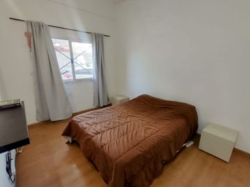 Venta PH 2 ambientes al frente sin expensas