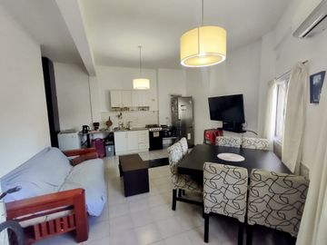 Venta PH 2 ambientes al frente sin expensas