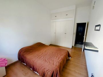 Venta PH 2 ambientes al frente sin expensas
