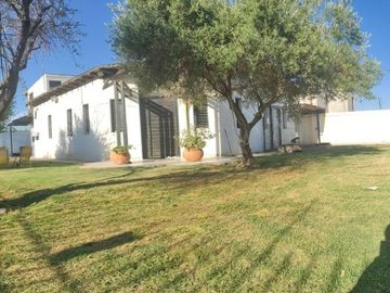 AMPLIA CASA SEMI PRIVADO CALLE SANCHEZ GLLEN