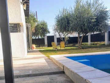 AMPLIA CASA SEMI PRIVADO CALLE SANCHEZ GLLEN