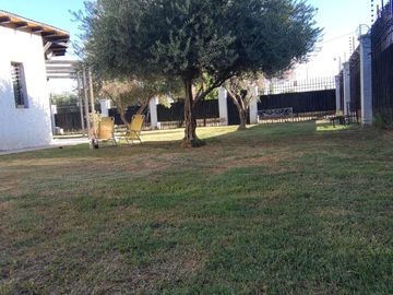 AMPLIA CASA SEMI PRIVADO CALLE SANCHEZ GLLEN