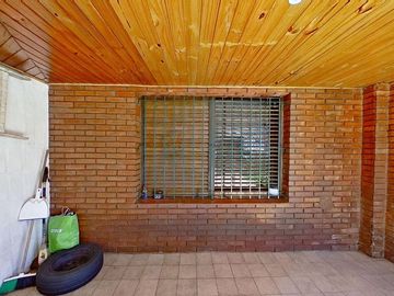 VENTA PH TIPO CASA 3 AMB COCHERA GERLI AVELLANEDA