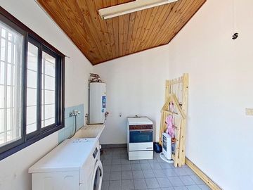 VENTA PH TIPO CASA 3 AMB COCHERA GERLI AVELLANEDA