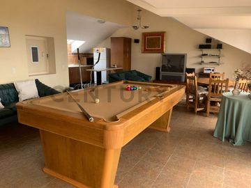 SE VENDE CASA INDEPENDIENTE 530M2 SECTOR CUMBAYA