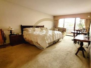 VTA DEPTO, POCO USO, 4 DORM SUITE, BARRIO EL GOLF
