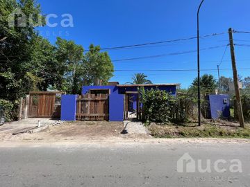 ALQUILER DE VERANO | Flamante CASA de Estilo Rustico-Moderno con Jardin y Pileta | Barrio Residencial La Bota