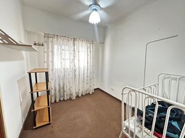 CASA DE 4 AMBIENTES CON PARQUE Y QUINCHO CENTRO V. BALLESTER