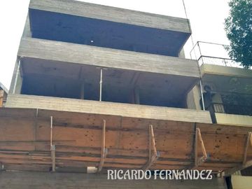 SEMIPISO CON BALCÓN TERRAZA A ESTRENAR FINES DE 2025