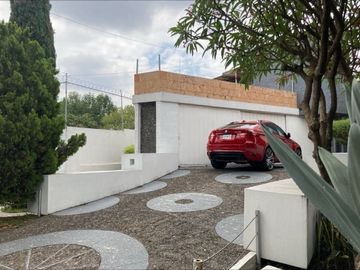 Casa en Venta en Jardines del Sol