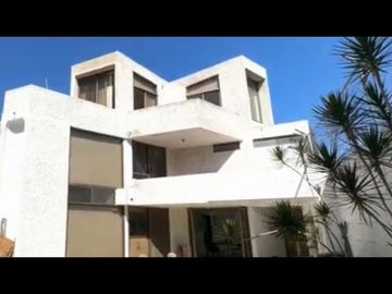 Casa en Venta en Jardines del Sol