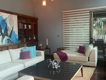 RESIDENCIA EN VENTA EN LAS PAROTAS