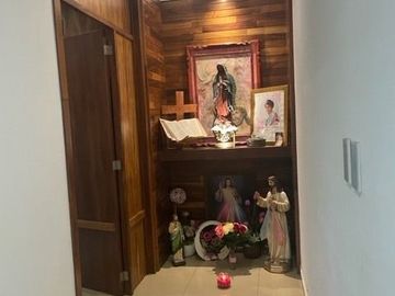 RESIDENCIA EN VENTA EN LAS PAROTAS