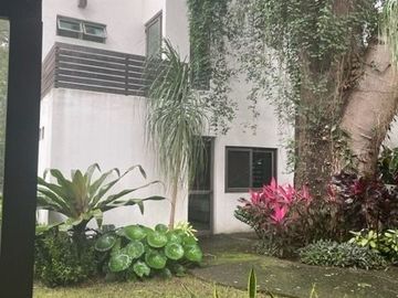 RESIDENCIA EN VENTA EN LAS PAROTAS