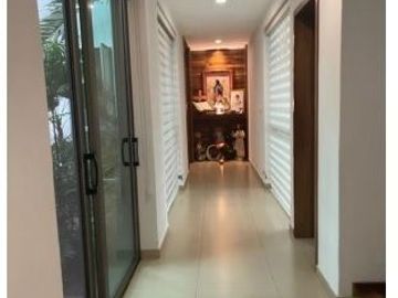 RESIDENCIA EN VENTA EN LAS PAROTAS