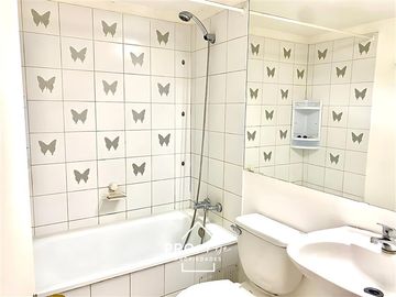 Departamento en Venta en Calle Catedral Metro Santa Ana