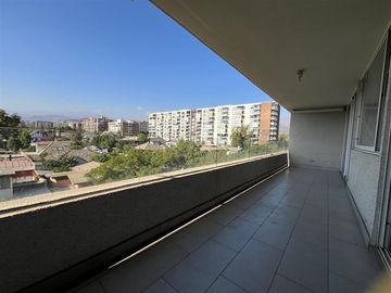 Departamento en Venta en Los Barbechos / Las Condes