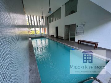 Moderno Flat con vista a Parque Interno
