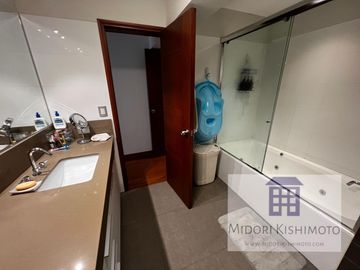 Moderno Flat con vista a Parque Interno