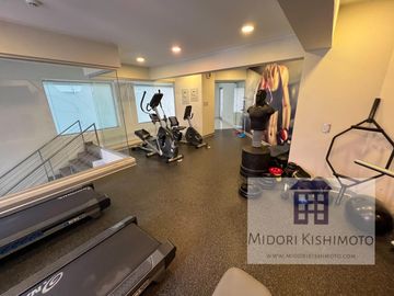Moderno Flat con vista a Parque Interno