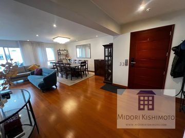 Moderno Flat con vista a Parque Interno