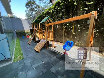 Moderno Flat con vista a Parque Interno